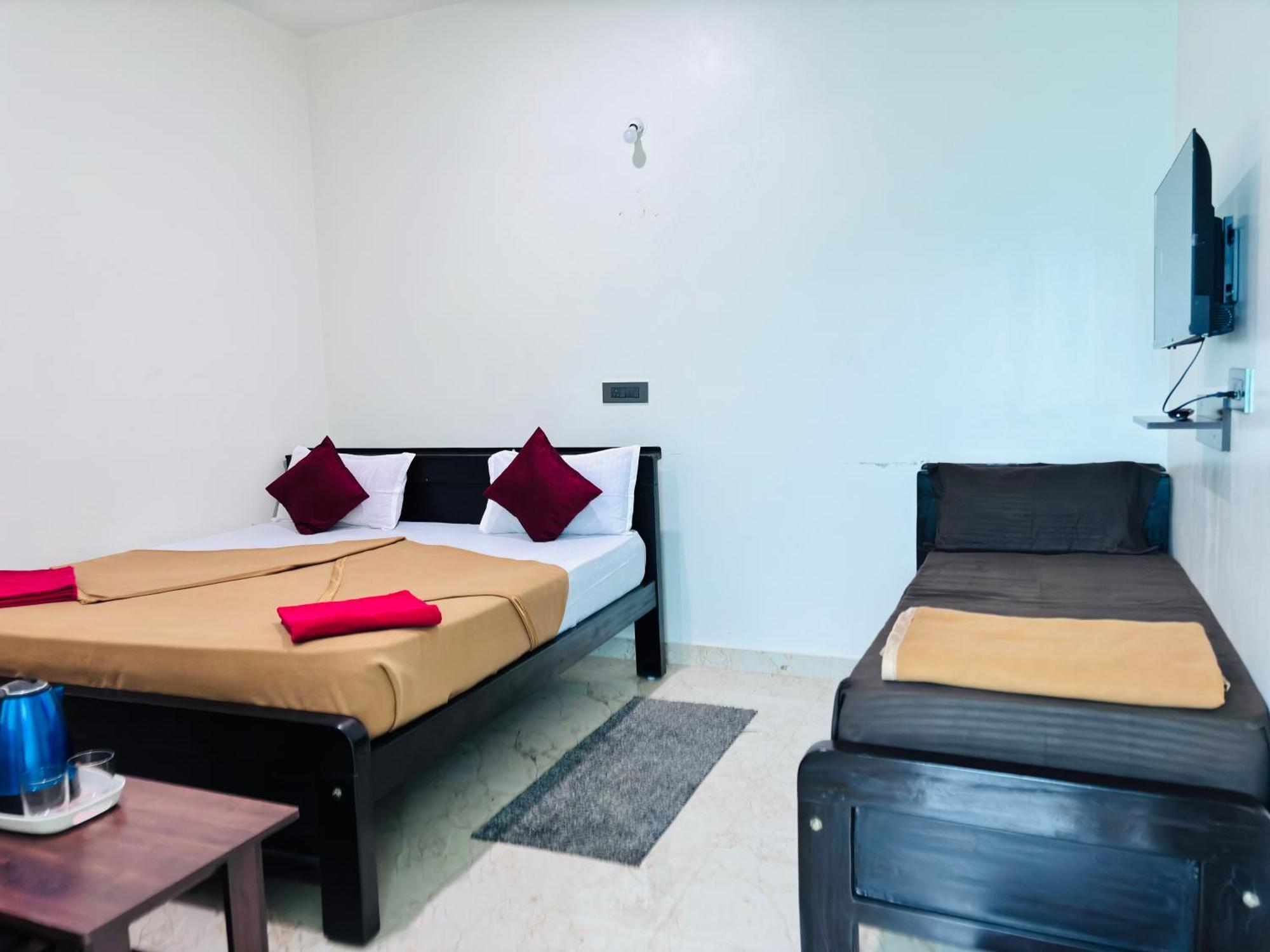 Sri Siri Lodge And Hotel Chikmagalūr Εξωτερικό φωτογραφία